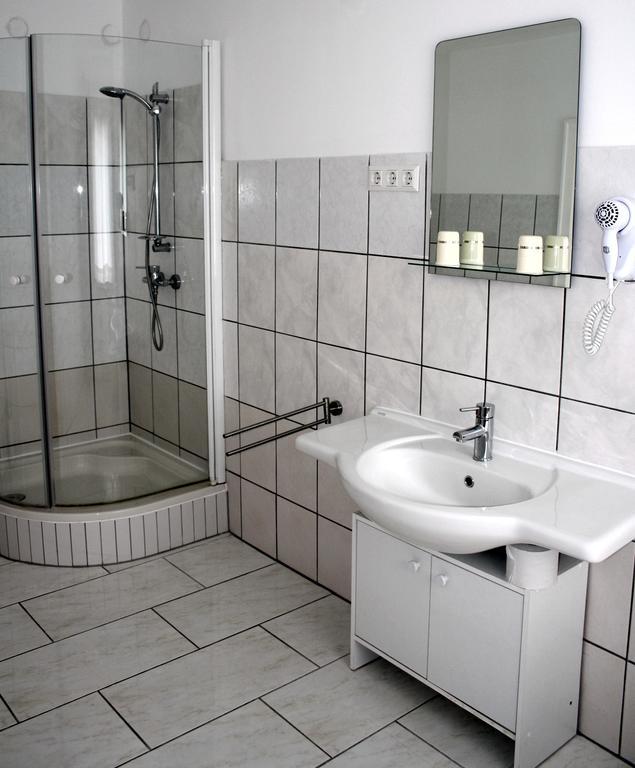 Hotel Zur Heidquelle Bremen Buitenkant foto